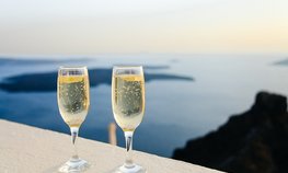 За одиннадцать месяцев 2023 года в РФ произвели 12,5 млн декалитров игристых вин